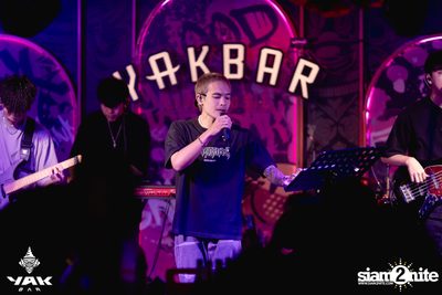 Friday Night at Yak Bar  — photo 10