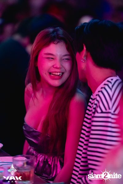 Friday Night at Yak Bar  — photo 31