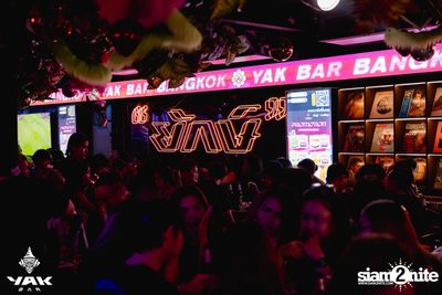Friday Night at Yak Bar  — photo 71