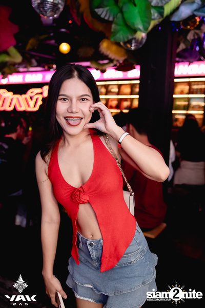 Friday Night at Yak Bar  — photo 73