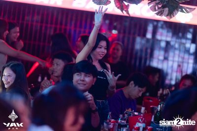 Friday Night at Yak Bar  — photo 79