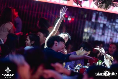 Friday Night at Yak Bar  — photo 81