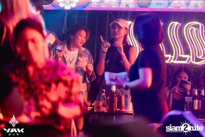 Friday Night at Yak Bar  — photo 93