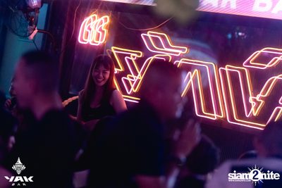 Friday Night at Yak Bar  — photo 108
