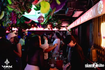 Friday Night at Yak Bar  — photo 115
