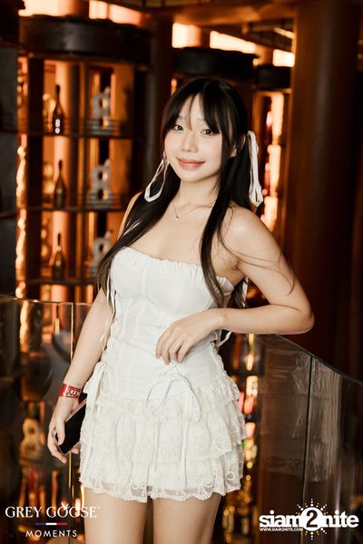 Karty & Friends at Rhodes Bangkok — photo 9