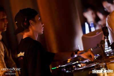 Karty & Friends at Rhodes Bangkok — photo 14