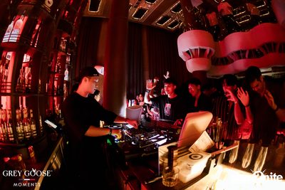 Karty & Friends at Rhodes Bangkok — photo 48