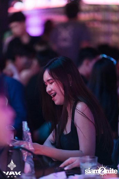 Saturday Night at Yak Bar — photo 20