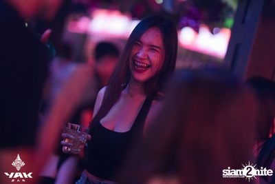 Saturday Night at Yak Bar — photo 53