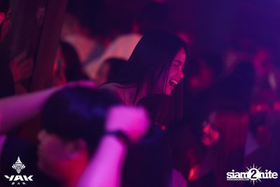 Saturday Night at Yak Bar — photo 54