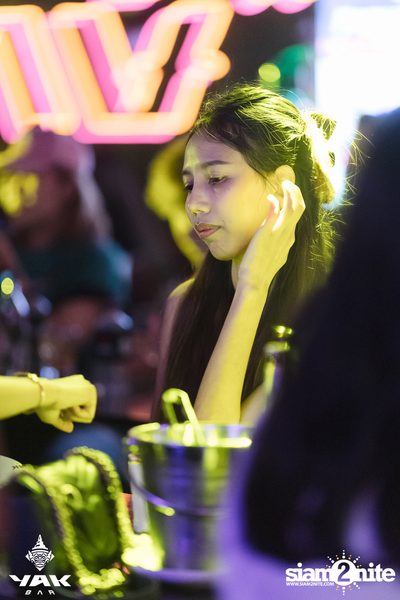 Saturday Night at Yak Bar — photo 75