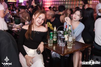 Saturday Night at Yak Bar — photo 99