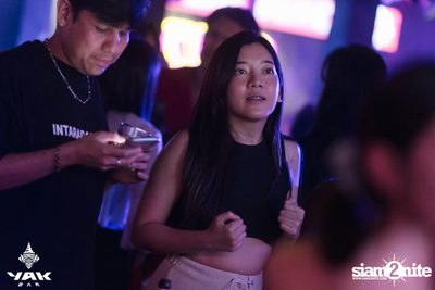 Saturday Night at Yak Bar — photo 102