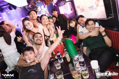 Saturday Night at Yak Bar — photo 105