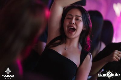 Saturday Night at Yak Bar — photo 106