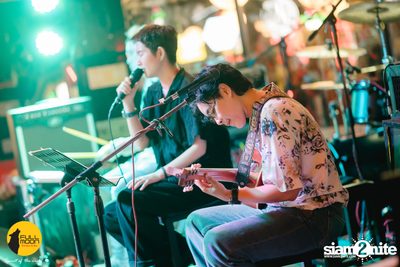 Paper Planes concert at Fullmoon Terrace & Bar — photo 9
