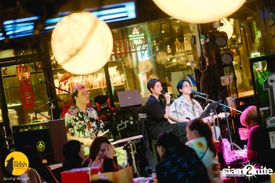 Paper Planes concert at Fullmoon Terrace & Bar — photo 11