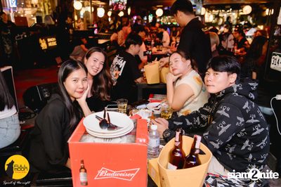 Paper Planes concert at Fullmoon Terrace & Bar — photo 29