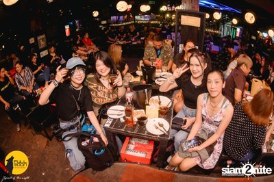 Paper Planes concert at Fullmoon Terrace & Bar — photo 34