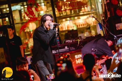 Paper Planes concert at Fullmoon Terrace & Bar — photo 40