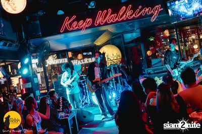 Paper Planes concert at Fullmoon Terrace & Bar — photo 200