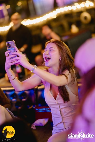 Paper Planes concert at Fullmoon Terrace & Bar — photo 208