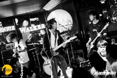 Paper Planes concert at Fullmoon Terrace & Bar — photo 103