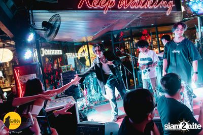 Paper Planes concert at Fullmoon Terrace & Bar — photo 105