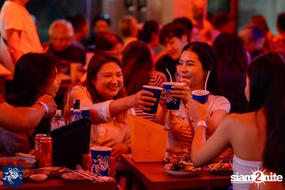 ภาพบรรยากาศงาน Silver Knight presents No One Else Concert ที่ Chen Bar & Restaurant — photo 10