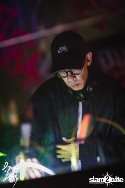 ภาพบรรยากาศงาน Jam ft. FAIIAMFINE & FLOWER.FAR ที่ Dope & Dirty — photo 2