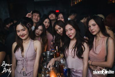 ภาพบรรยากาศงาน Jam ft. FAIIAMFINE & FLOWER.FAR ที่ Dope & Dirty — photo 4