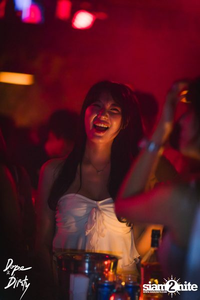 ภาพบรรยากาศงาน Jam ft. FAIIAMFINE & FLOWER.FAR ที่ Dope & Dirty — photo 11