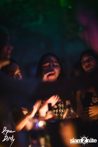 ภาพบรรยากาศงาน Jam ft. FAIIAMFINE & FLOWER.FAR ที่ Dope & Dirty — photo 14