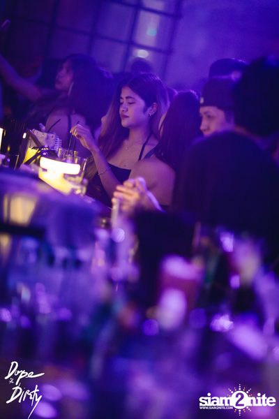 ภาพบรรยากาศงาน Jam ft. FAIIAMFINE & FLOWER.FAR ที่ Dope & Dirty — photo 31