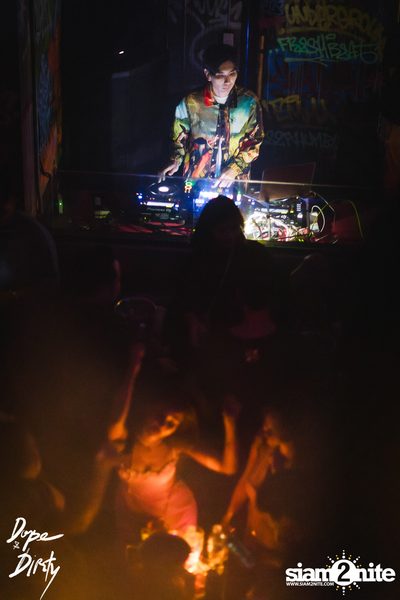 ภาพบรรยากาศงาน Jam ft. FAIIAMFINE & FLOWER.FAR ที่ Dope & Dirty — photo 46