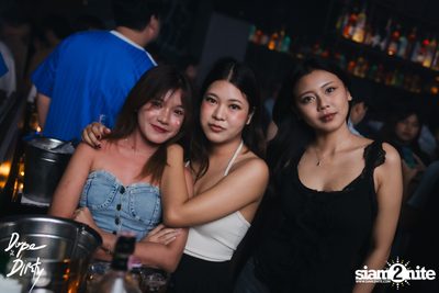 ภาพบรรยากาศงาน Jam ft. FAIIAMFINE & FLOWER.FAR ที่ Dope & Dirty — photo 49