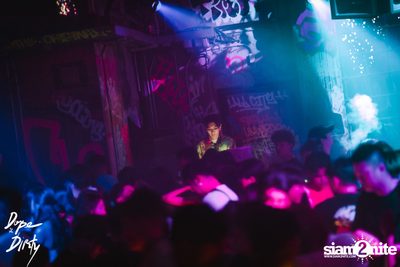 ภาพบรรยากาศงาน Jam ft. FAIIAMFINE & FLOWER.FAR ที่ Dope & Dirty — photo 51