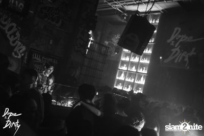 ภาพบรรยากาศงาน Jam ft. FAIIAMFINE & FLOWER.FAR ที่ Dope & Dirty — photo 54
