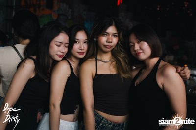 ภาพบรรยากาศงาน Jam ft. FAIIAMFINE & FLOWER.FAR ที่ Dope & Dirty — photo 57