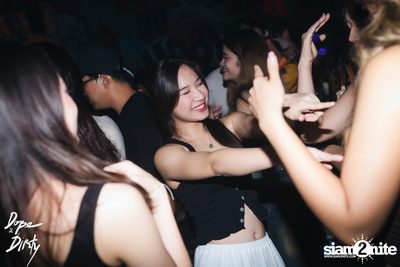 ภาพบรรยากาศงาน Jam ft. FAIIAMFINE & FLOWER.FAR ที่ Dope & Dirty — photo 59
