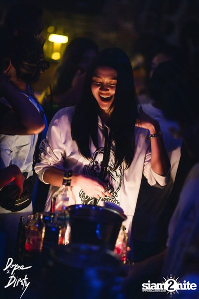 ภาพบรรยากาศงาน Jam ft. FAIIAMFINE & FLOWER.FAR ที่ Dope & Dirty — photo 62