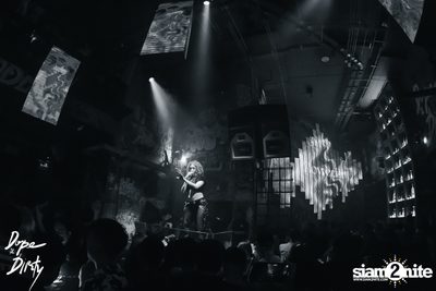 ภาพบรรยากาศงาน Jam ft. FAIIAMFINE & FLOWER.FAR ที่ Dope & Dirty — photo 85