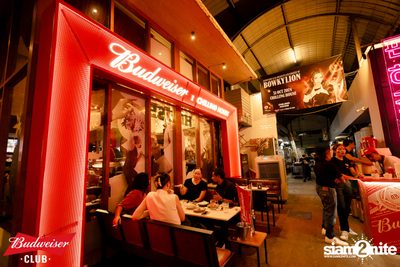 Budweiser Club presents Live Concert of Bowkylion at Chilling House Cafe — photo 3