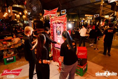 Budweiser Club presents Live Concert of Bowkylion at Chilling House Cafe — photo 6
