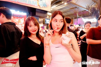 Budweiser Club presents Live Concert of Bowkylion at Chilling House Cafe — photo 63