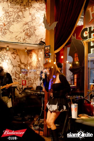 Budweiser Club presents Live Concert of Bowkylion at Chilling House Cafe — photo 95