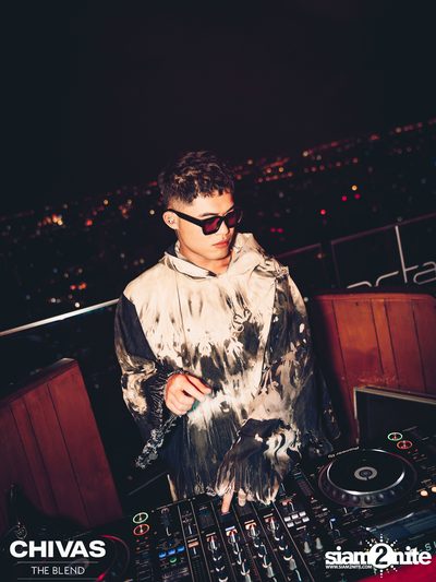 Halloween Party with FELIKS at Octave Rooftop Bar — photo 115