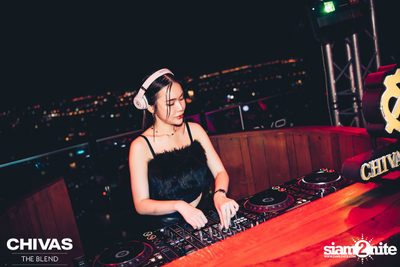 Hannah from Ultra Taiwan at Octave Rooftop Bar  — photo 3