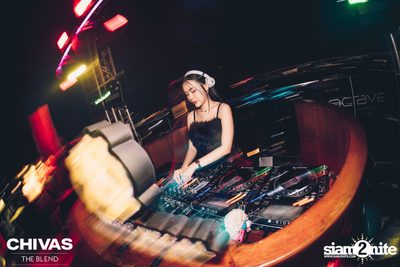 Hannah from Ultra Taiwan at Octave Rooftop Bar  — photo 9